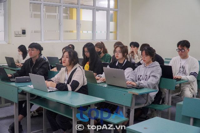 Trường Cao Đẳng Kinh Tế Công Nghệ Hà Nội (Hateco)