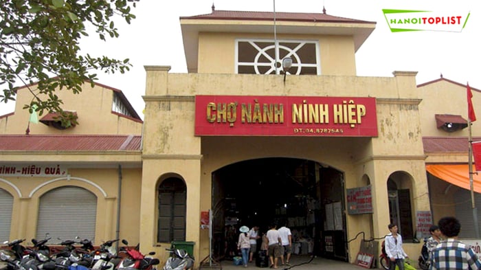 cho-vai-ninh-hiep-Mytour