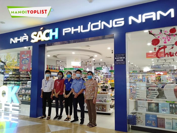 nha-sach-phuong-nam-nha-sach-tong-hop-ha-noi-Mytour