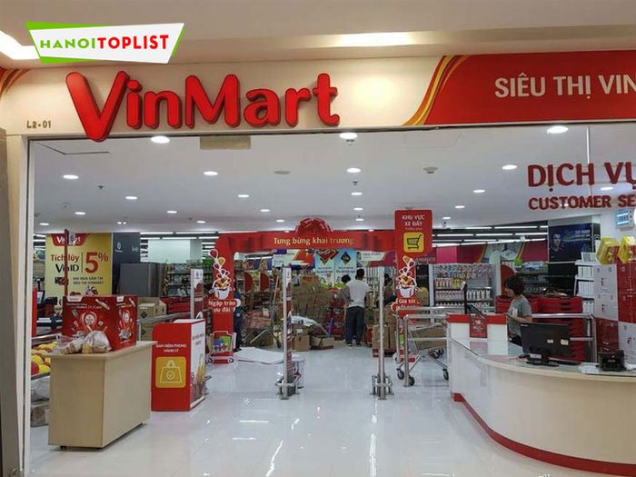 cua-hang-winmart-Mytour