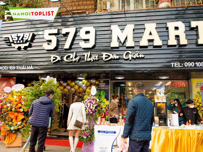 mua-sua-hanh-nhan-tai-ha-noi-tai-579-mart-Mytour