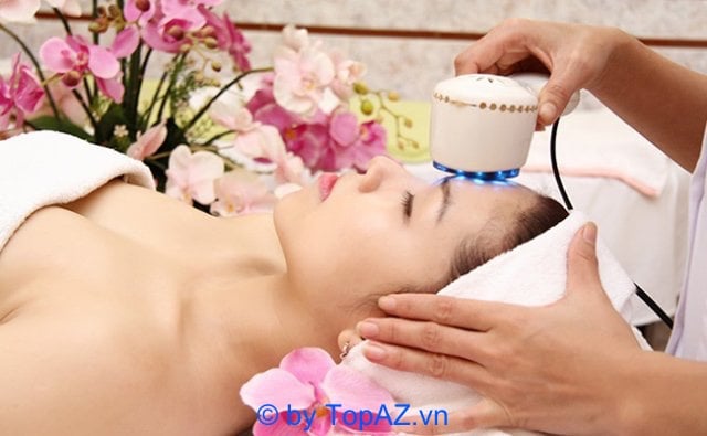 Trung tâm đào tạo thẩm mỹ Xinh Xinh cung cấp các khóa học về Spa, chăm sóc da và massage tại TPHCM