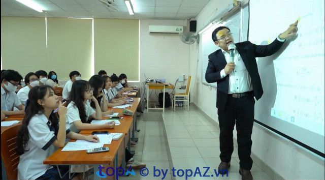 lớp luyện thi đại học TPHCM