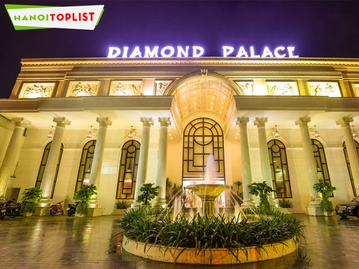 nha-hang-diamond-palace-Mytour