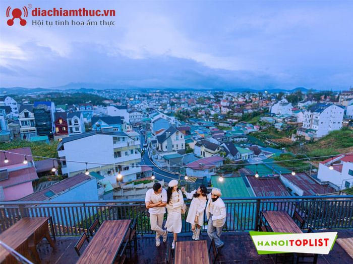 dia-diem-am-thuc-noi-cung-cap-thong-tin-du-lich-day-huu-ich-2-Mytour