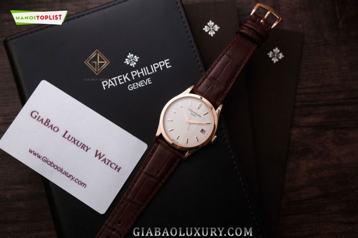 dong-ho-Patek-Philippe-Calatrava-5296R