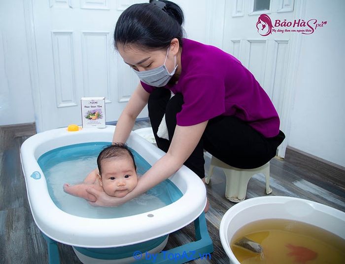 Dịch vụ tắm cho em bé tại nhà ở Hà Nội