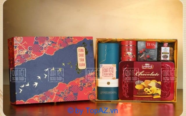 Quà Tết Ngoại Nhập cung cấp các phần quà Tết cho doanh nghiệp tại Hà Nội với chất lượng đảm bảo và nguồn gốc xuất xứ rõ ràng.