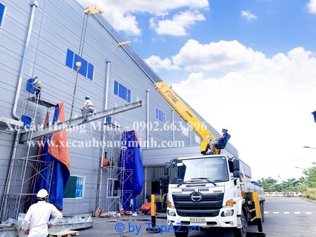 Xe Cẩu Hoàng Minh cung cấp dịch vụ cho thuê xe cẩu tại TPHCM với uy tín và chuyên nghiệp.