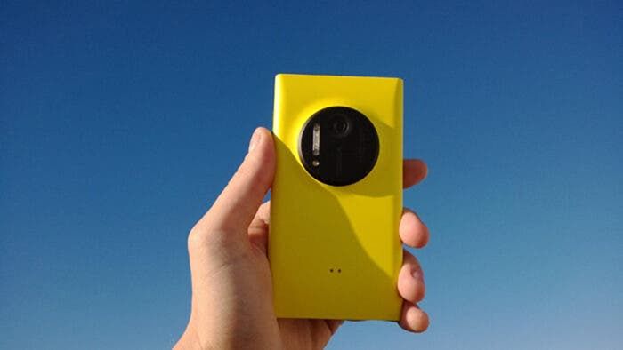 Nokia Lumia 1020 sở hữu cụm camera đẳng cấp