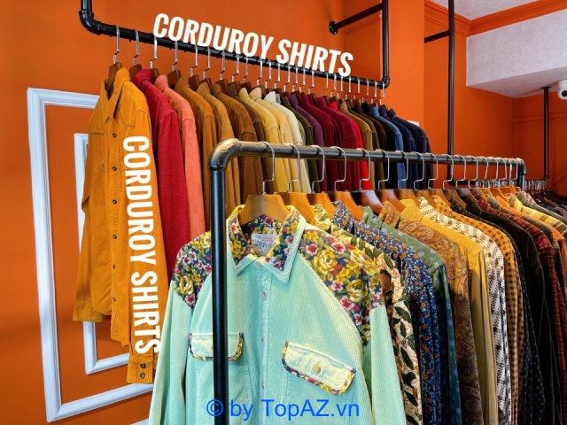 CHÂTS 87 cũng là một trong những shop secondhand nổi tiếng tại TPHCM.