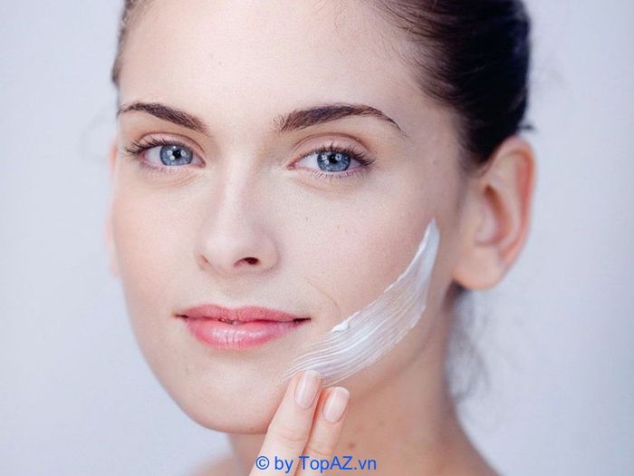 Kem trị mụn đầu đen