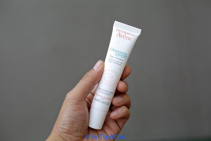 kem trị mụn đầu đen