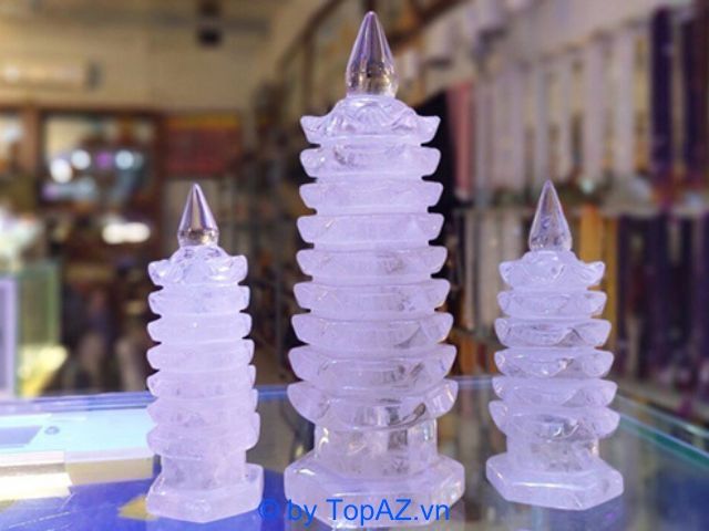 Tháp Văn Xương từ đá Thạch Anh là sản phẩm do Thạch Anh Việt chế tác từ đá Thạch Anh hoàn toàn tự nhiên.