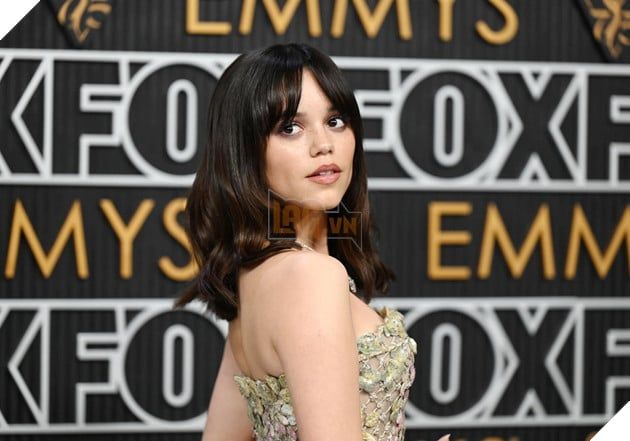 Jenna Ortega Từ Chối Các Vai Nữ Trong Phiên Bản Đổi Giới Của Nhân Vật Nam