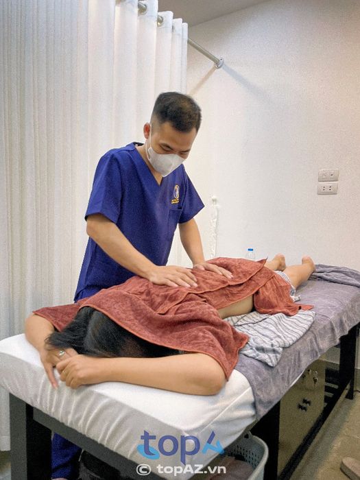 Xoa bóp và chăm sóc kinh lạc