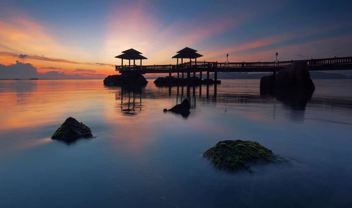 Bình Minh Trên Pulau Ubin