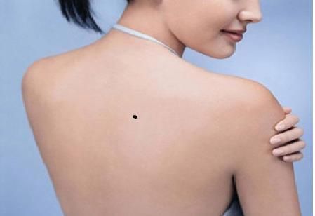 Nếu bạn có nốt ruồi phú quý này, cuộc đời bạn sẽ an yên không phải lo lắng