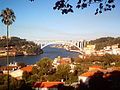 Tầm nhìn từ Crystal Palace Gardens ở Porto, nhìn về phía tây ra cửa sông Douro
