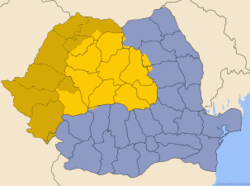 Transilvania nổi bật trên bản đồ România với các ranh giới quận. Các khu vực màu vàng sáng chỉ lãnh thổ chính của Voivodeship, trong khi các vùng màu vàng tối bao gồm Maramureş, Crişana Rumani và Banat Rumani, thường được coi là một phần của Transilvania.