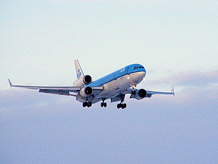 KLM MD-11