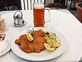 Wiener Schnitzel được thưởng thức tại Carinthia, Áo