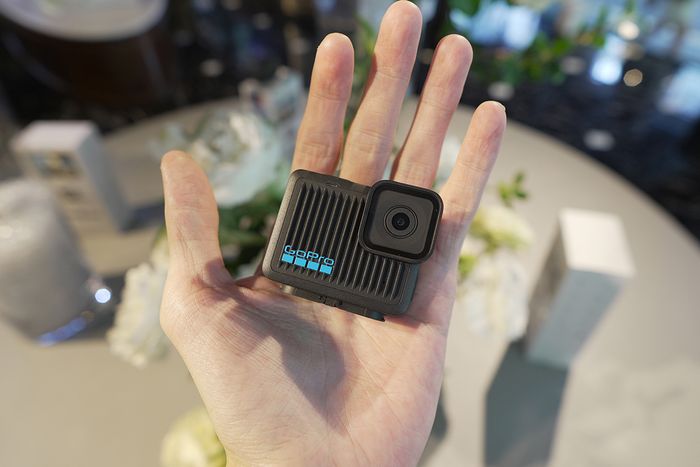 GoPro Hero có thiết kế nhỏ gọn và tiện dụng