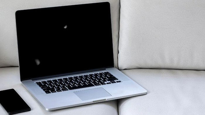 nguyen-nhan-dom-sang-man-hinh-laptop-3