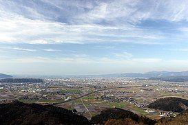 Toàn cảnh vùng đồng bằng Fukui, tỉnh Fukui từ đỉnh Monju.