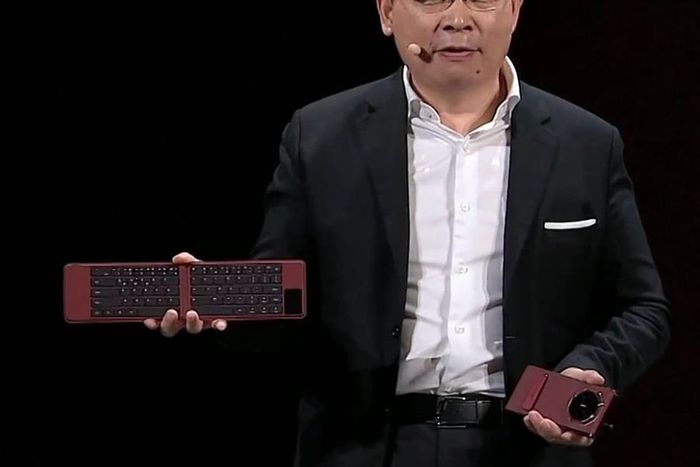 Huawei Mate XT mang đến trải nghiệm sử dụng đầy thú vị