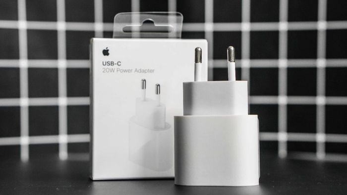 Bộ sạc và cáp sạc