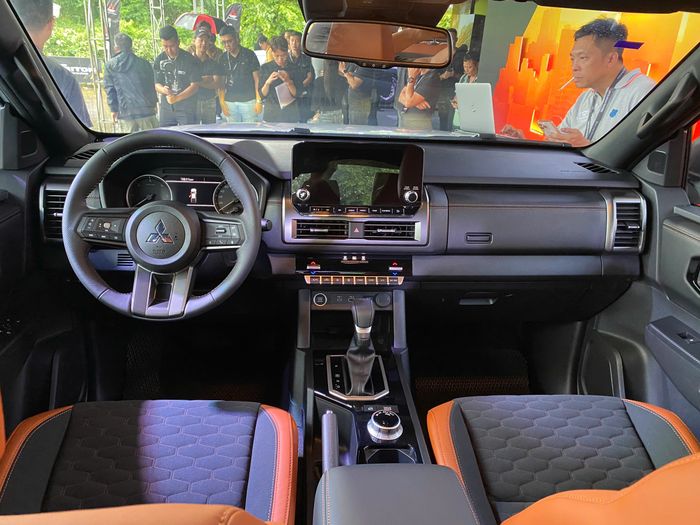 Mitsubishi Triton 2024 (13).jpg
