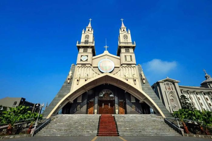 Nhà thờ Chính Tòa