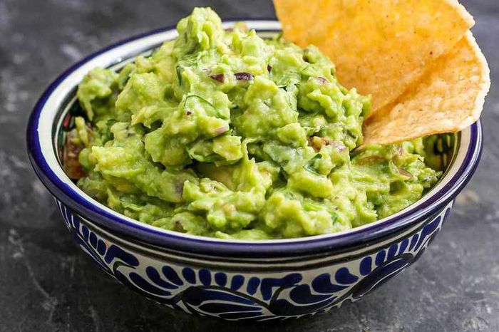 Guacamole: Sốt bơ lành mạnh với công thức đơn giản