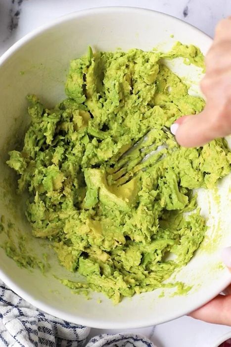 Guacamole: Sốt bơ lành mạnh với công thức đơn giản