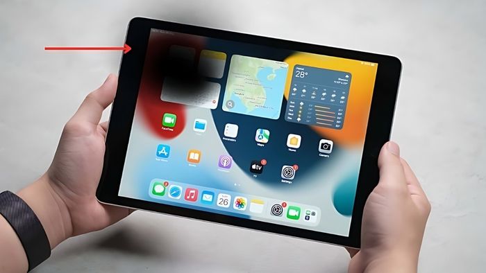 Màn hình iPad bị đốm đen có thể sửa được không?