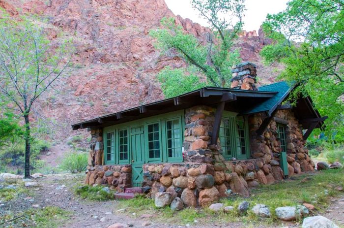 A cabin at the Grand Canyon