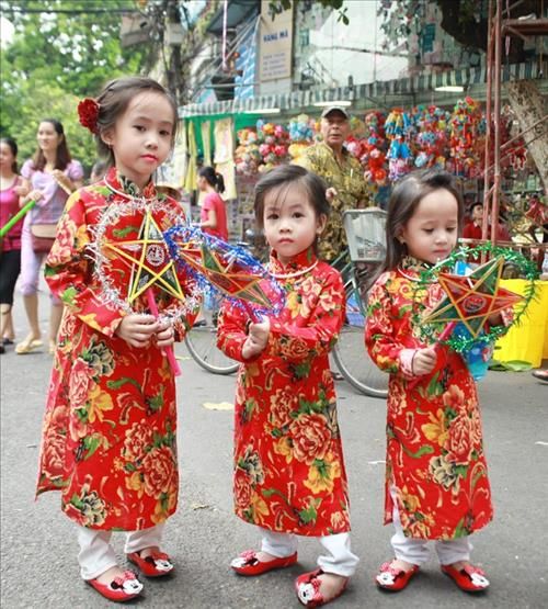 Tâm lành hướng Phật, hồn nhiên như trẻ thơ.