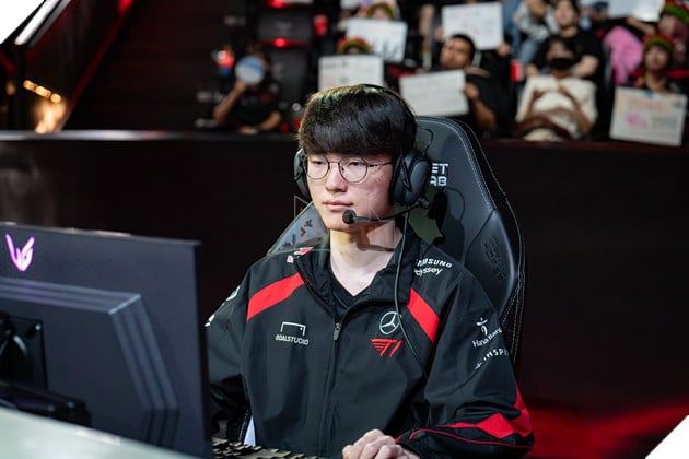 LMHT: Khám phá sự thật về hành động nhắm mắt của Faker trong mỗi trận đấu