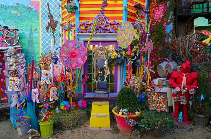 Randyland is a vibrant free attraction, showcasing a whimsical outdoor display of eclectic junk transformed into pop art in the artist's backyard, right in Pittsburgh.