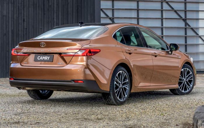 2025-Toyota-Camry_Australia-9-e1726728297597-850x532.jpeg