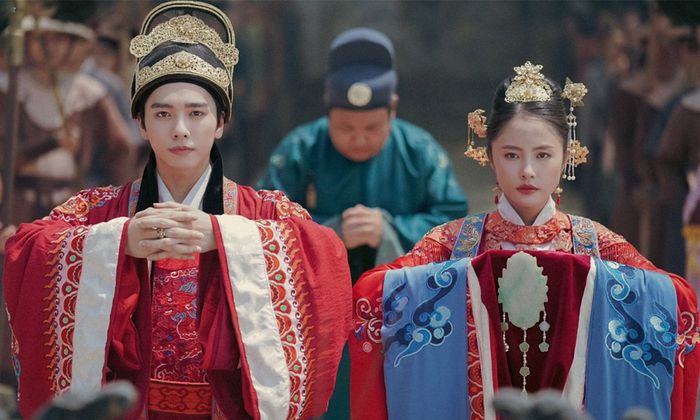 Cổ phục độc đáo tạo nên điểm nhấn thẩm mỹ cho Cám
