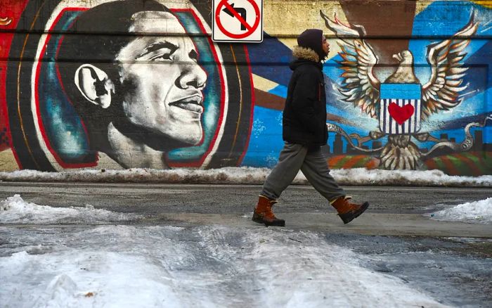 A mural depicting President Barack Obama in the Rogers Park neighborhood, Chicago, Illinois, USA