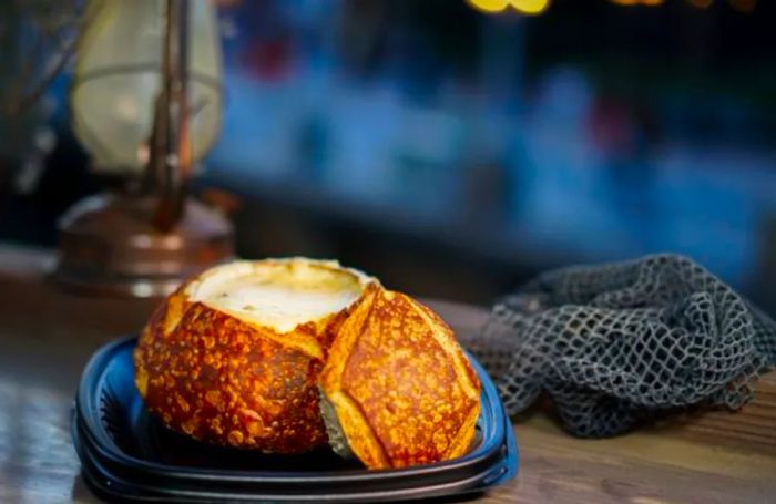 <span data-author='2171280'>Sourdough Bread Bowl at </span><span data-author='82'>Pacific Wharf Cafe.</span>