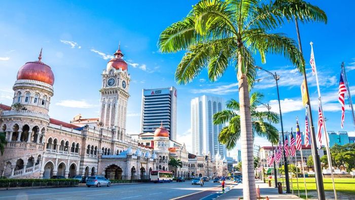 Không cần lo lắng về việc không biết chơi gì ở Kuala Lumpur với 10 địa điểm nổi bật.