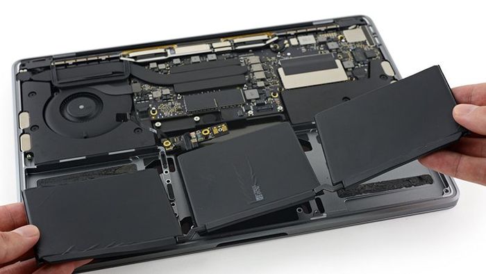 laptop-khong-bat-man-hinh-1