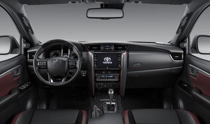 Fortuner_ảnh.jpg