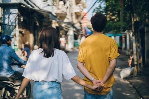 12 chòm sao nam khi được theo đuổi