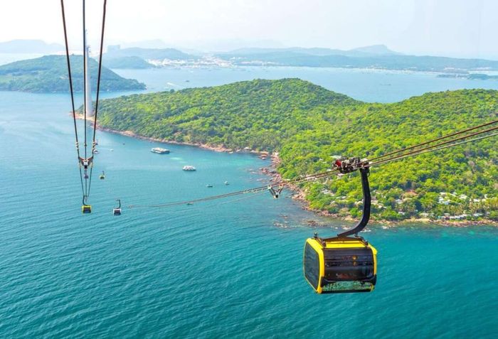 Cáp treo Sun World ngắm nhìn Hòn Thơm