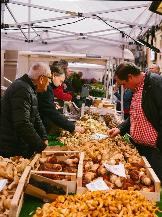 Don't miss the chance to sample local cheeses at Mercado Ordizia.